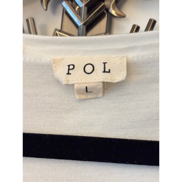 POL White Lace Sleeve Oversized V-Neck Top - Picture 4 of 5